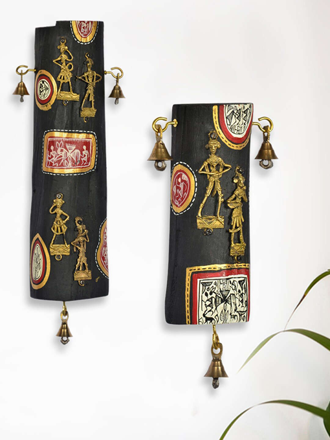 

ExclusiveLane 2 Pcs Black & Gold-Toned Printed Wooden Wall Decor