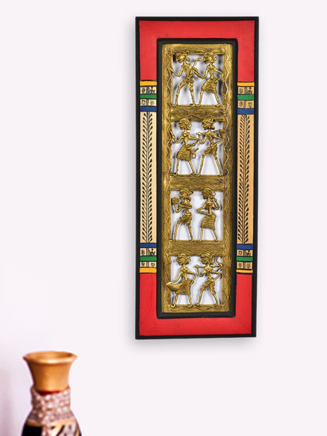 

ExclusiveLane Red & Gold-Toned Textured Dhokra & Worli Brass Hanging Wall Decor