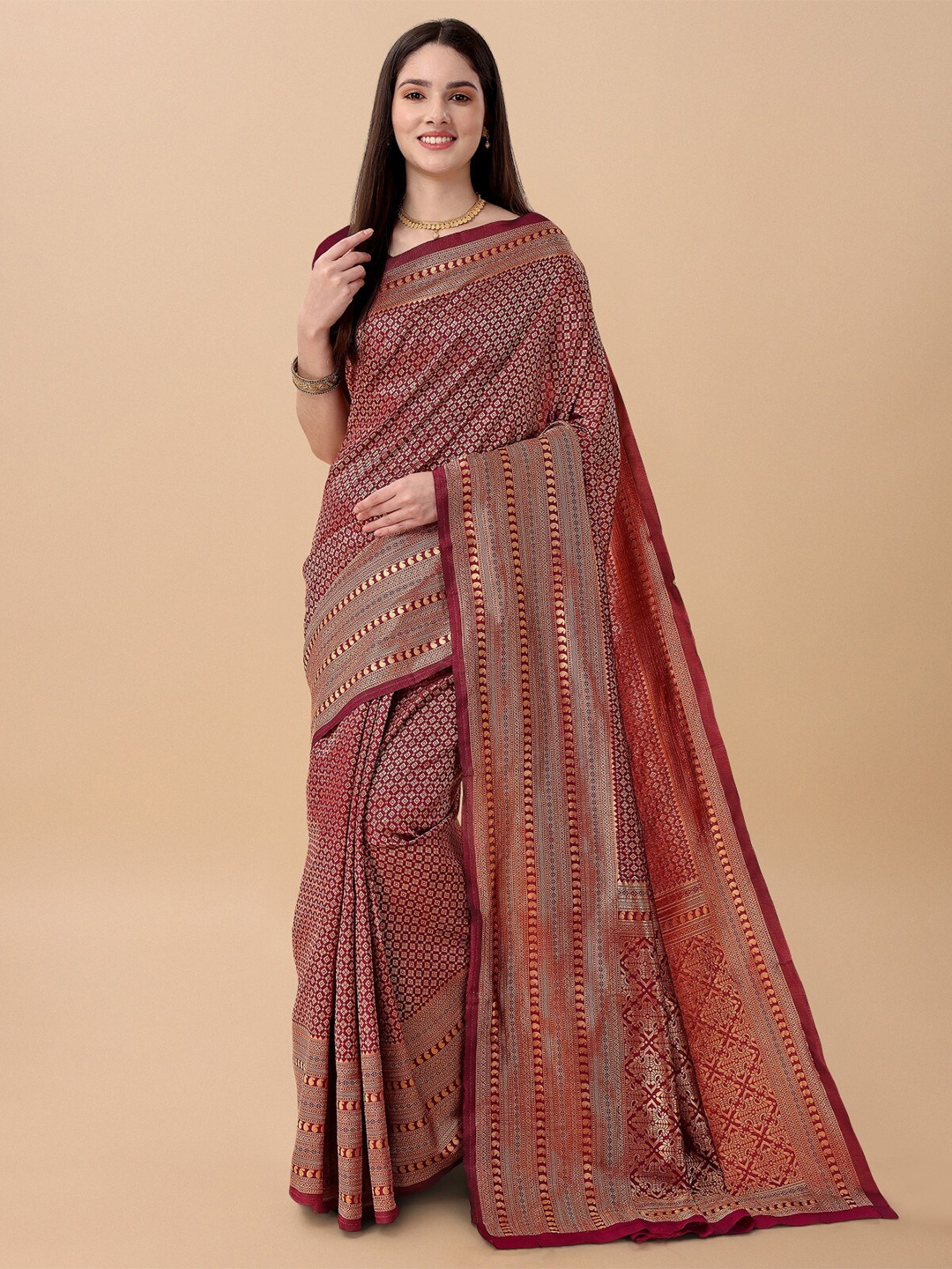 

TEREZA Ethnic Motifs Zari Silk Blend Kanjeevaram Saree, Maroon