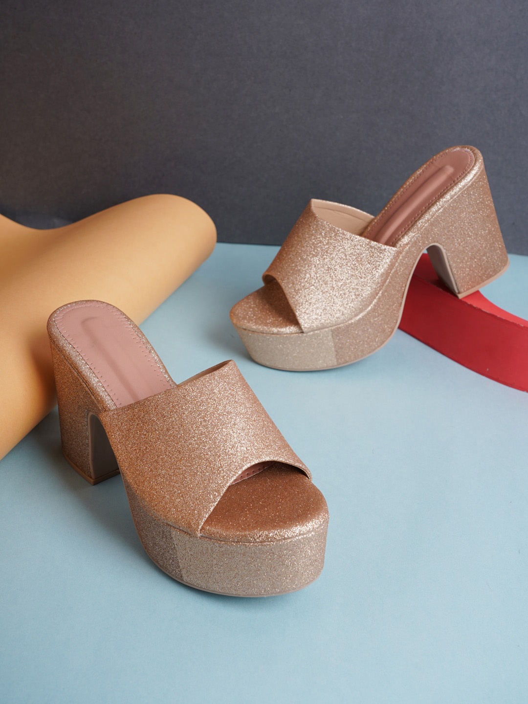 

SAPATOS Women Textured Peep Toe Block Heels, Pink