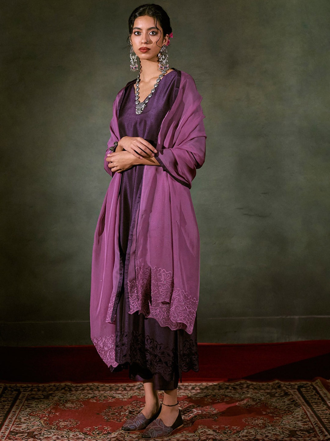 

Ganga V-Neck Embroidered Pure Silk Kurta With Trousers & Organza Dupatta, Purple