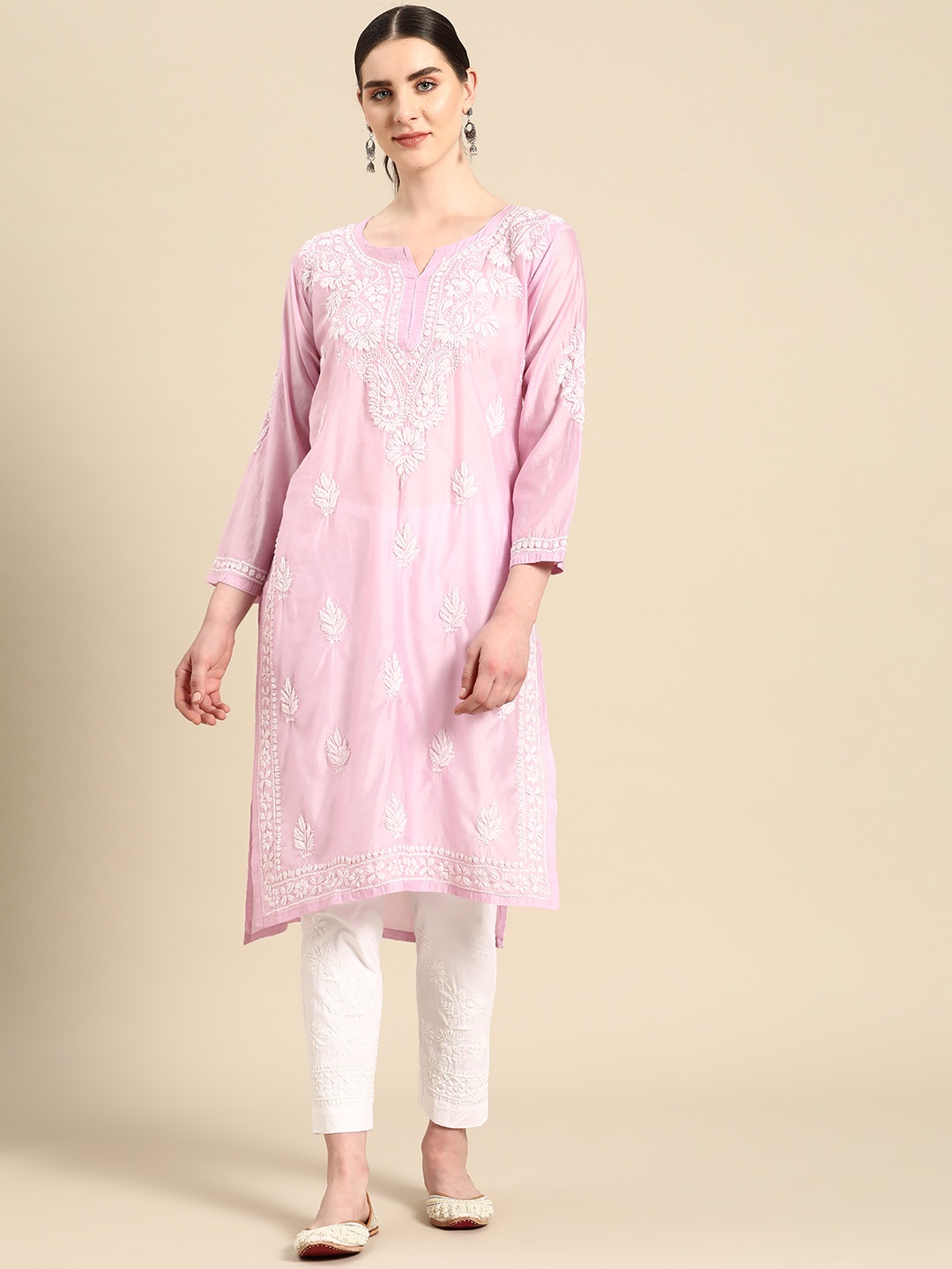 

Saadgi Ethnic Motifs Embroidered Chikankari Chanderi Cotton Kurta With Trousers, Purple