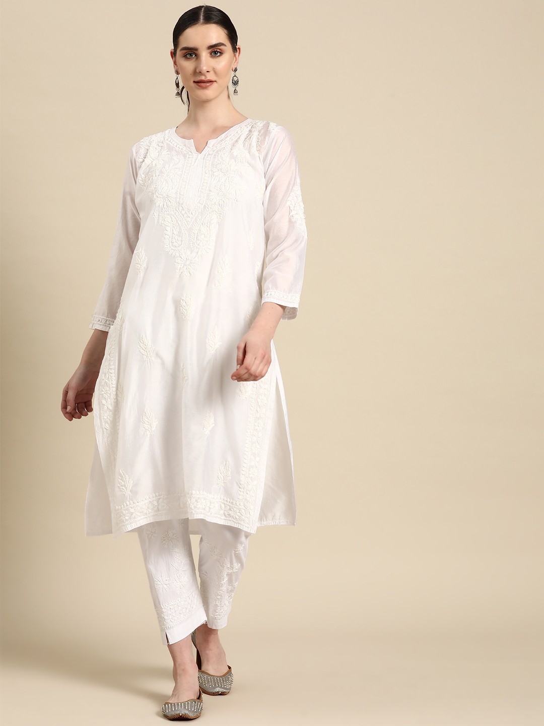 

Saadgi Ethnic Motifs Embroidered Chikankari Kurta With Trousers, White