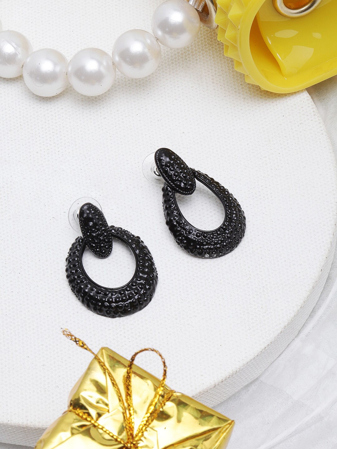 

Awadhi Contemporary Drop Earrings, Black
