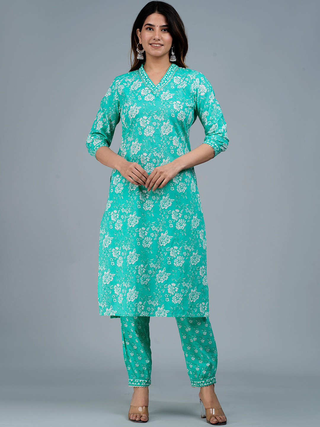 

KALINI V-Neck Floral Printed Gotta Patti Pure Cotton Kurta With Trousers, Green