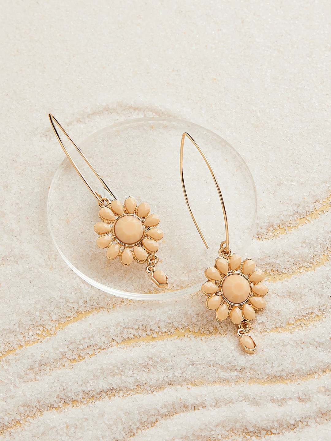 

AMI Gold-Plated Floral Studded Drop Earrings, Cream