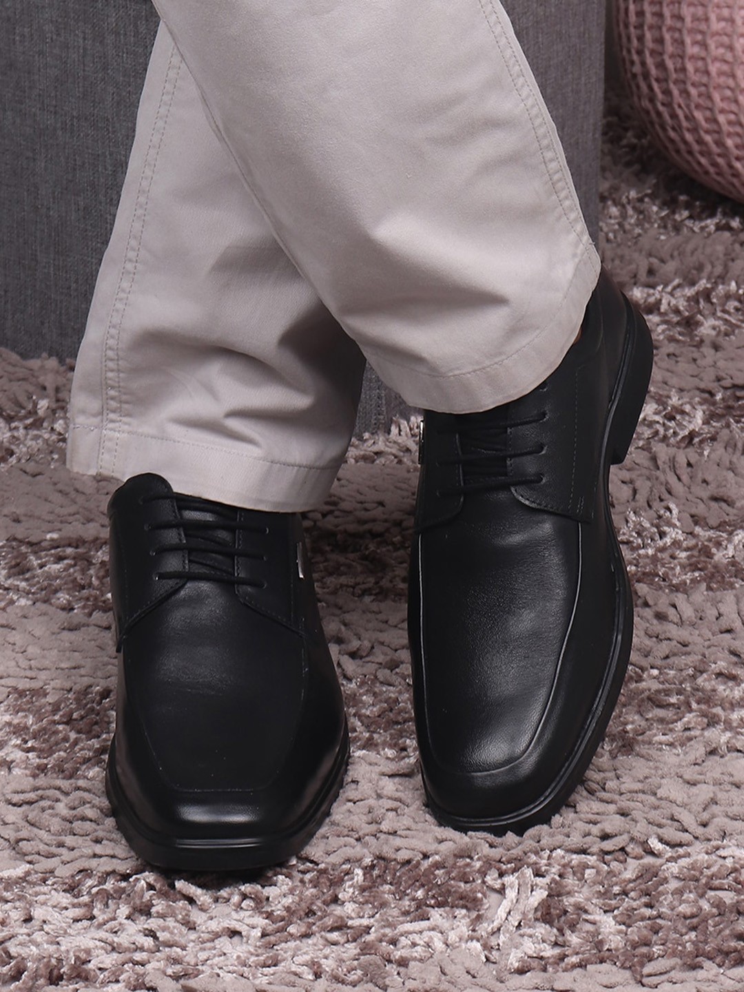 

Red Chief Men Leather Formal Derbys, Black