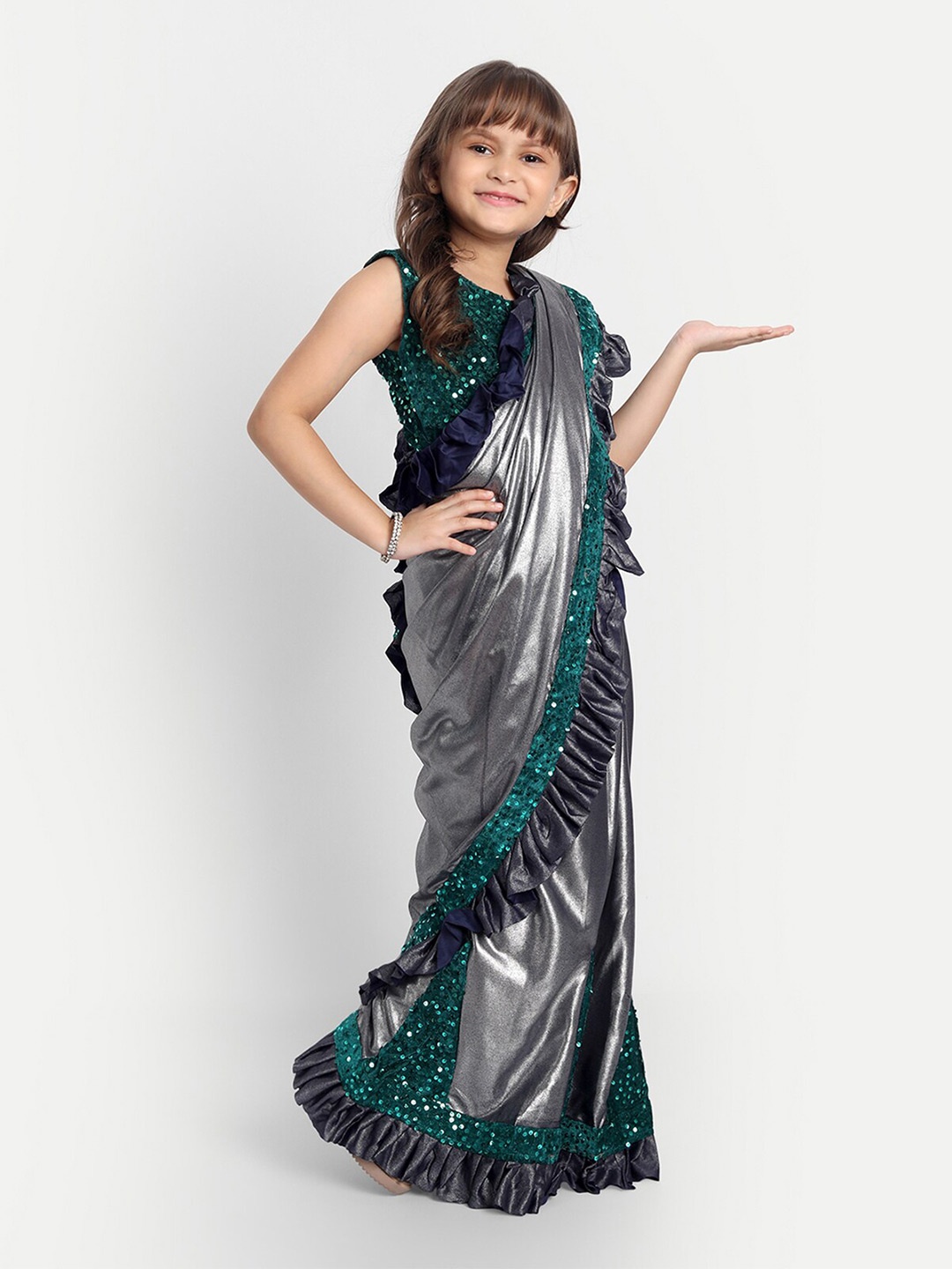 

LOOKS AND LIKES Girls Embellished Ruffles Saree, Grey