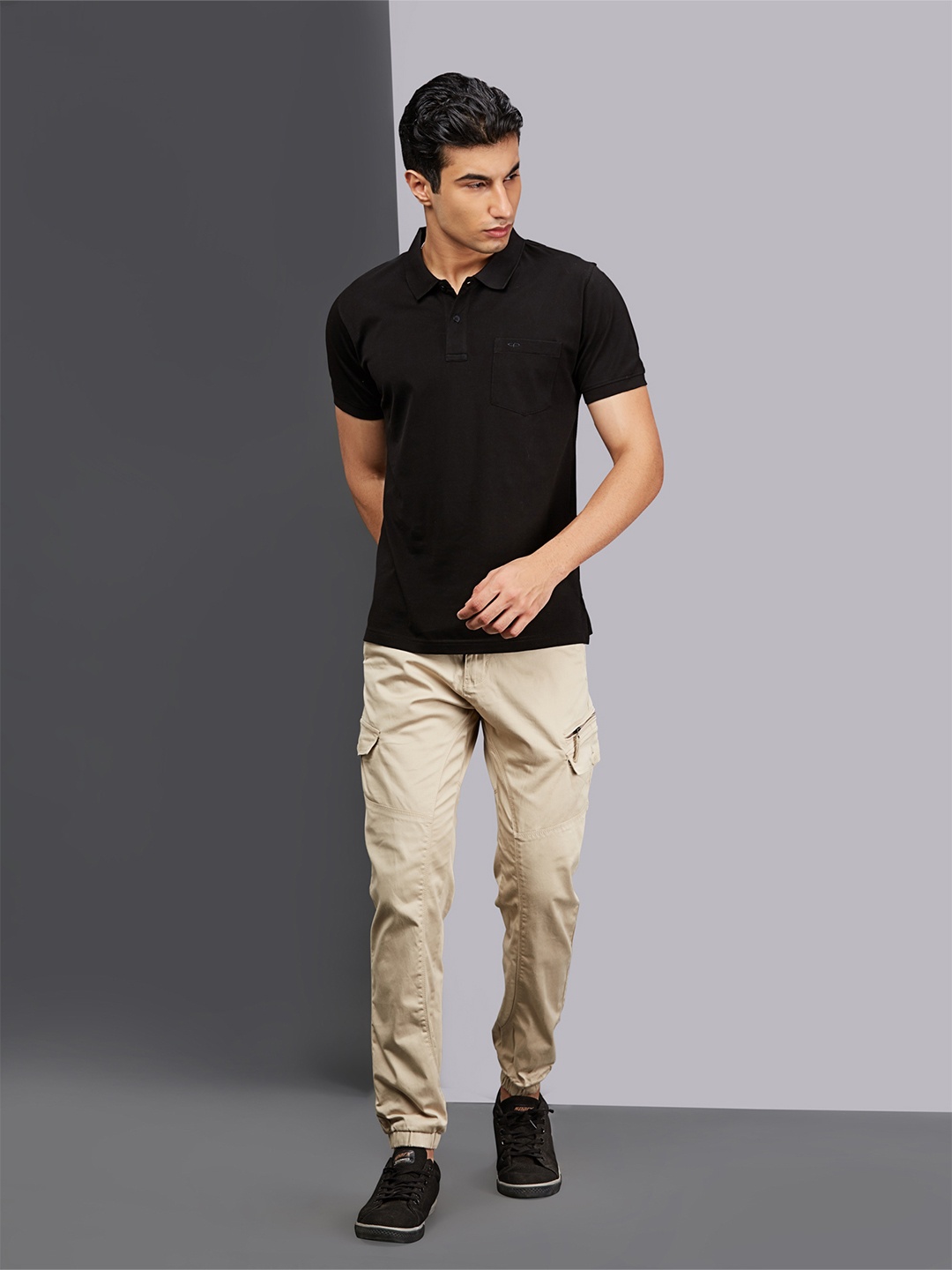 

beevee Men Relaxed Tapered Fit Easy Wash Cargos Trousers, Khaki