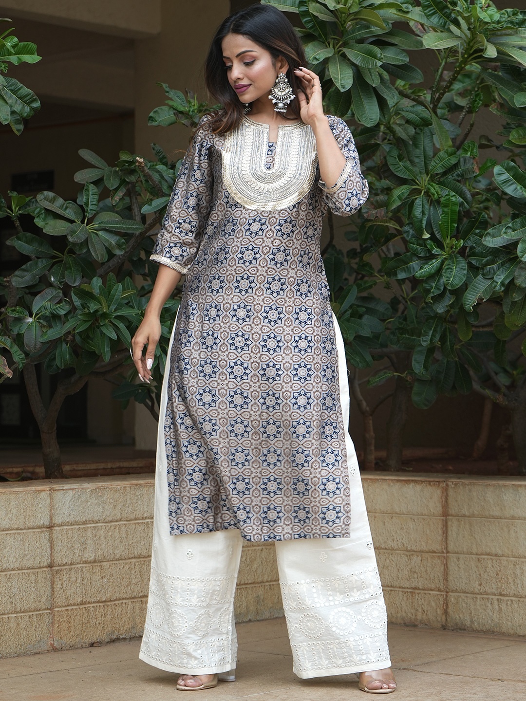 

Libas Women Ethnic Motifs Sequinned Yoke Design Kurta, Grey