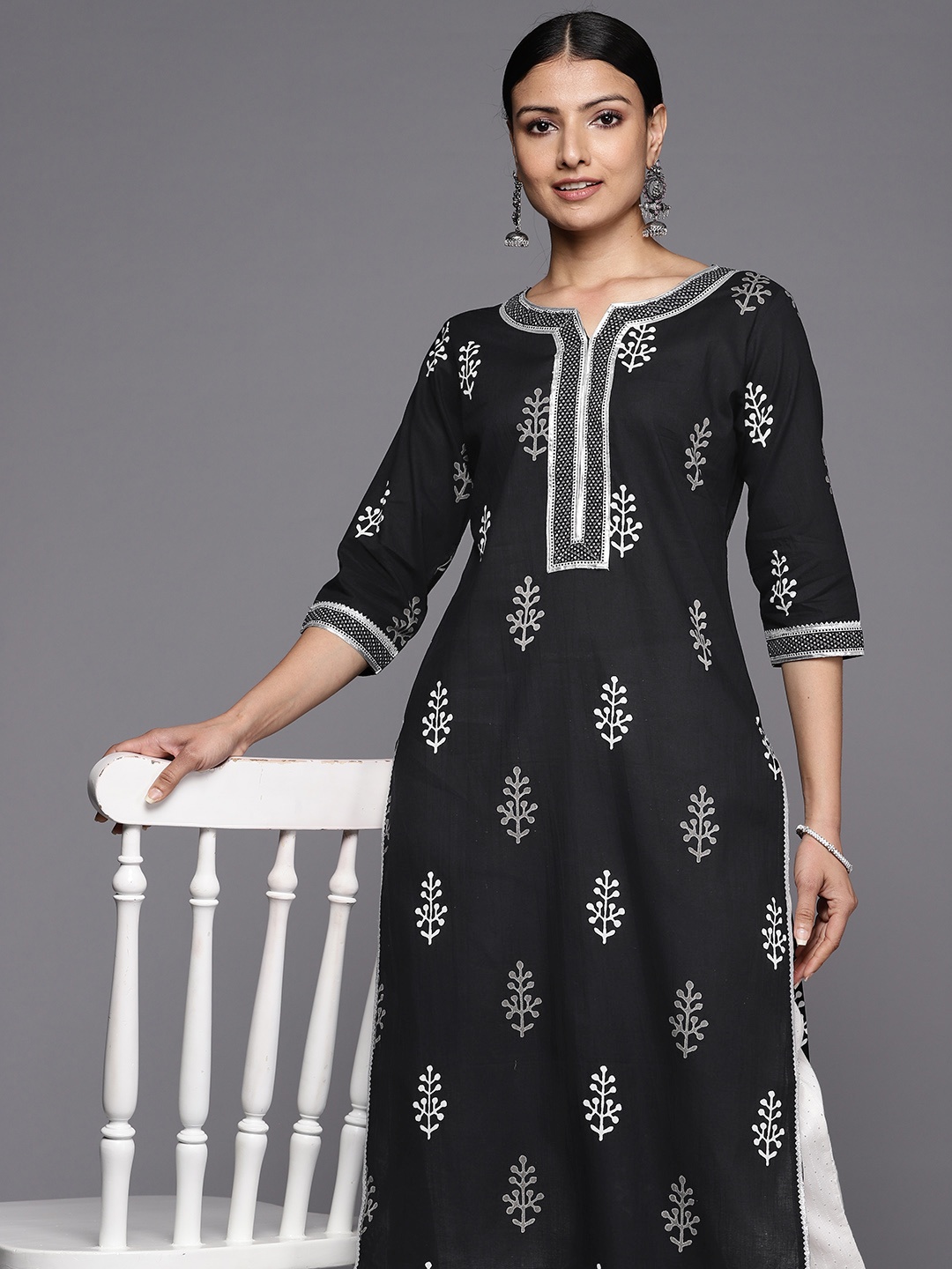 

Libas Ethnic Motifs Printed Gotta Patti Kurta, Black