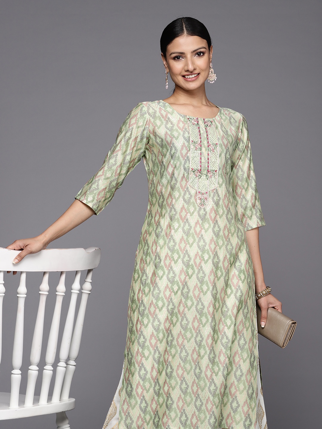

Libas Yoke Design Thread Work Kurta, Green
