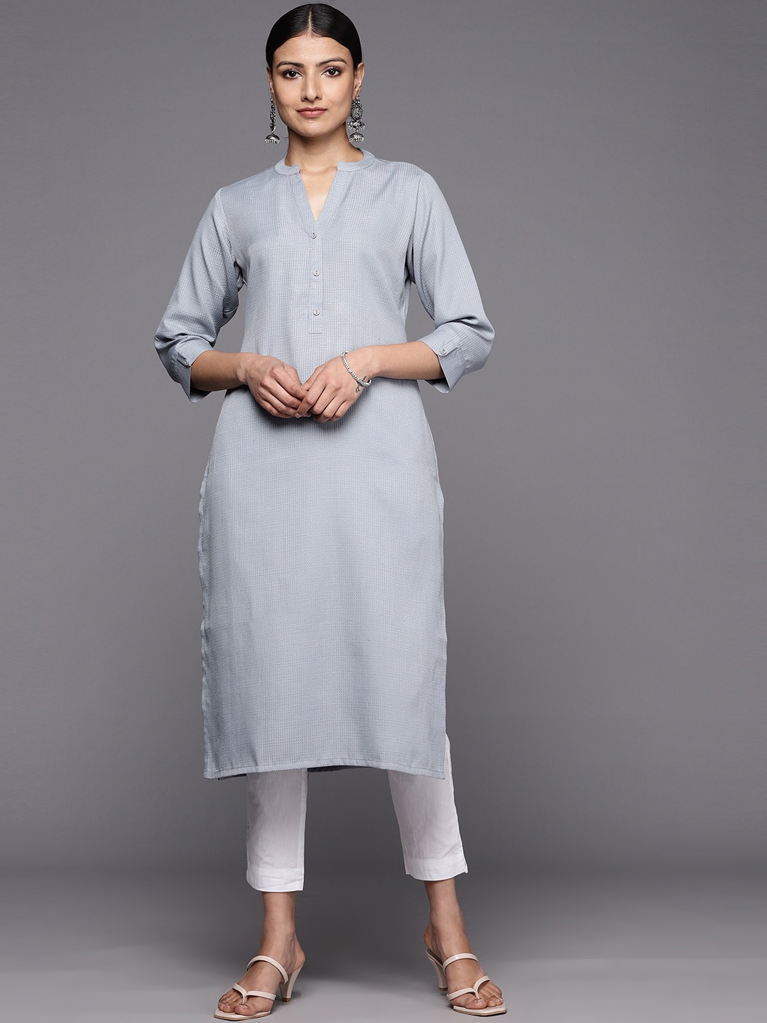 

Libas Solid Thread Work Straight Kurta, Grey