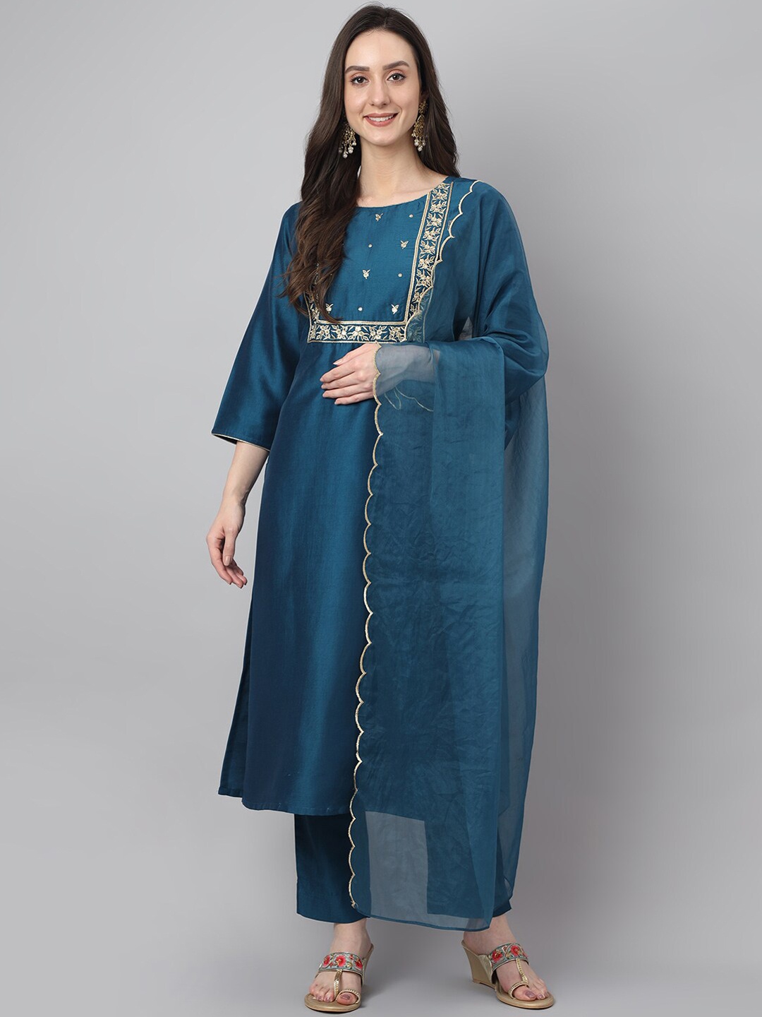 

Janasya Round Neck Ethnic Motifs Embroidered Kurta With Trousers & Dupatta, Blue