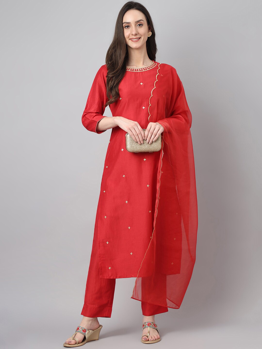 

Janasya Chinon Solid Kurta with Pant and Dupatta, Red
