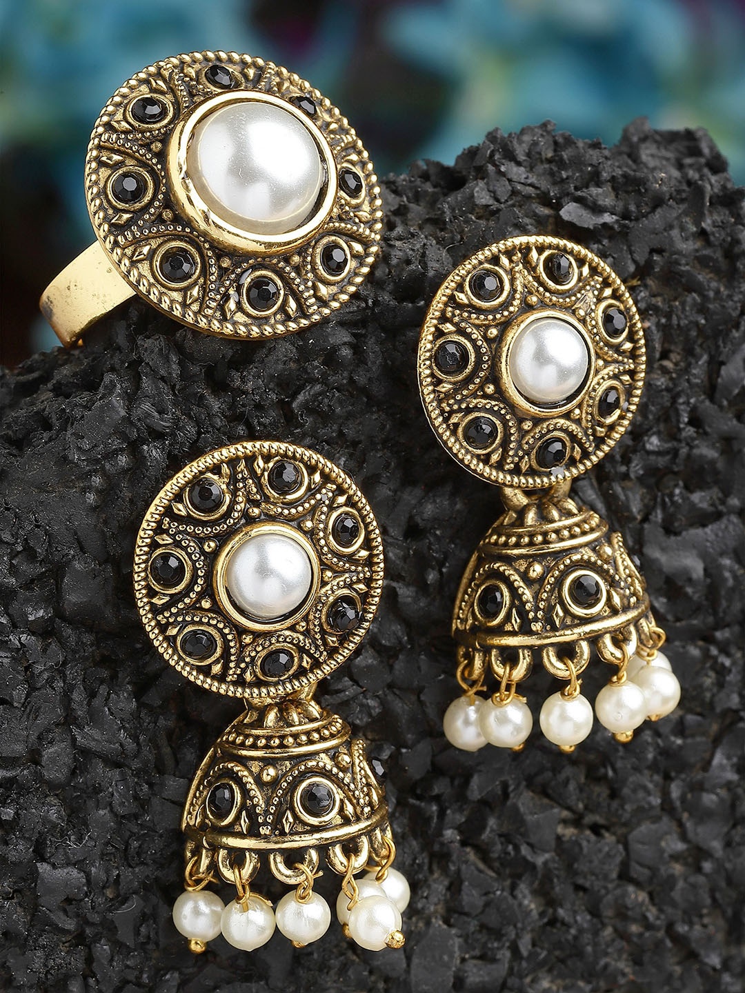 

KARATCART Gold-Plated Kundan Studded Jewellery Set, Black