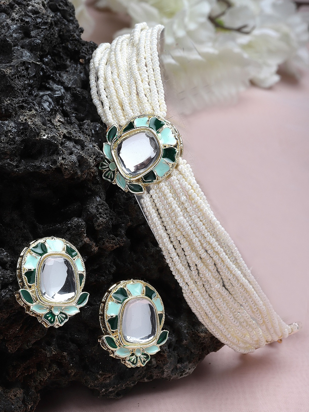 

KARATCART Gold-Plated Kundan-Studded Jewellery Set