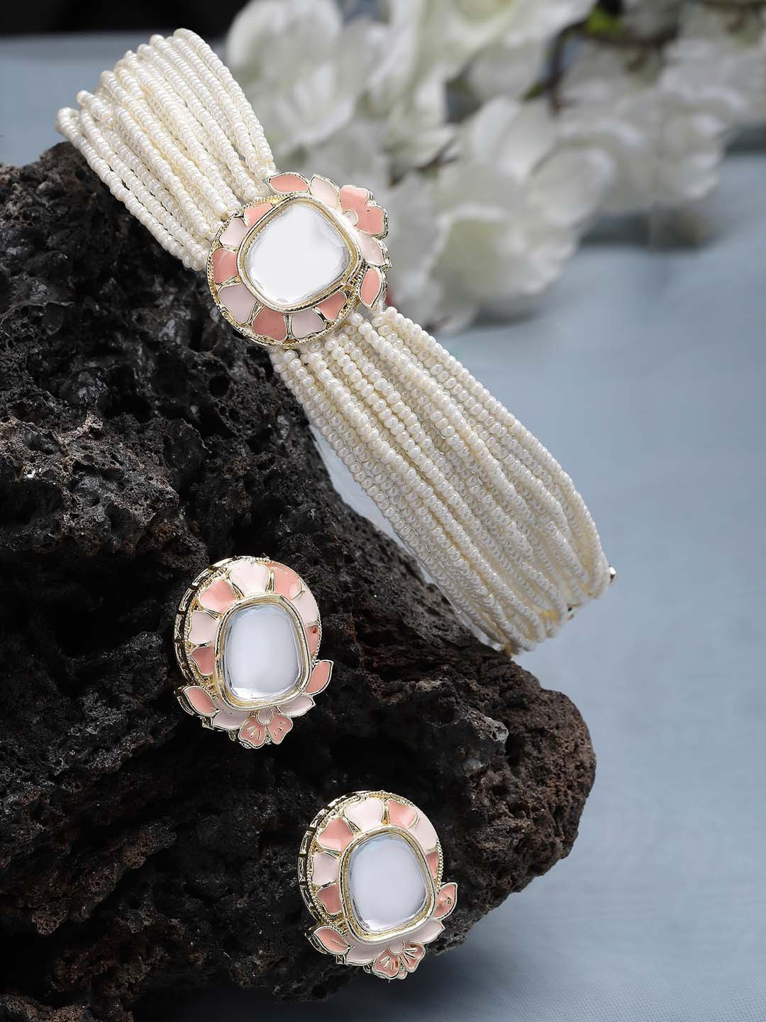 

KARATCART Gold-Plated Kundan-Studded Jewellery Set