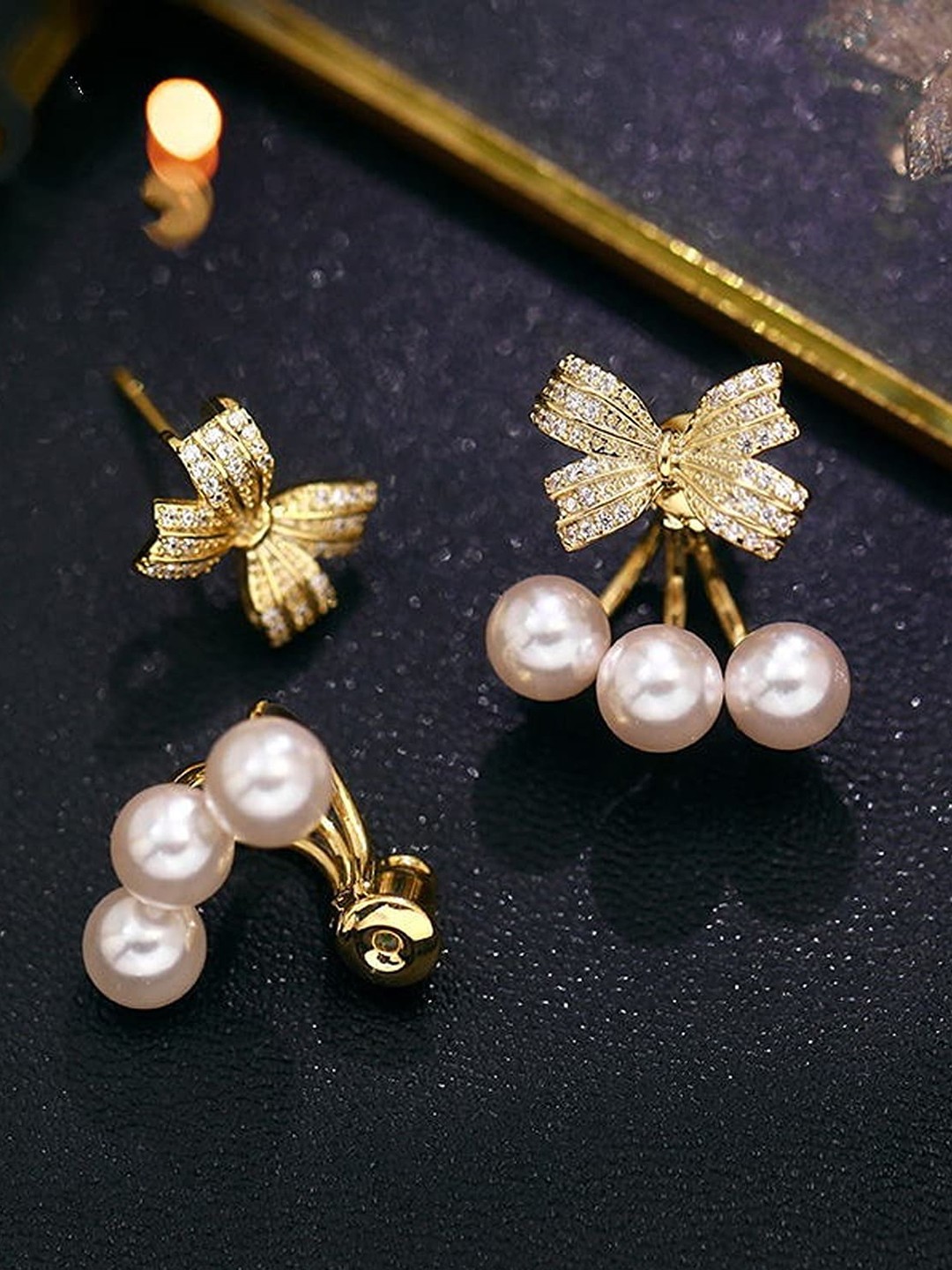 

Pinapes Set Of 2 Gold-Plated Geometric Drop Earrings, White