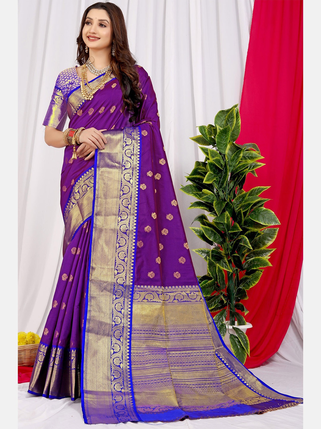 

AVANTIKA FASHION Woven Design Zari Pure Silk Paithani Saree, Purple