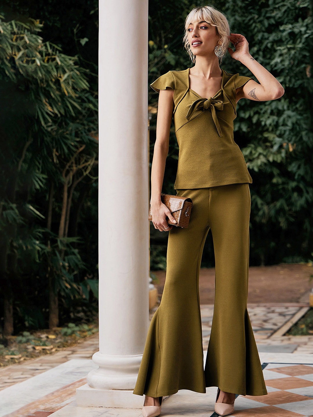 

SASSAFRAS Tie-Knot Top With Pleat Trousers, Olive