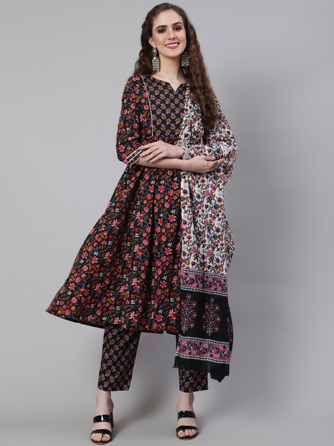 

THE NKS PLUS Floral Printed Pure Cotton Kurta With Trousers & Dupatta, Black
