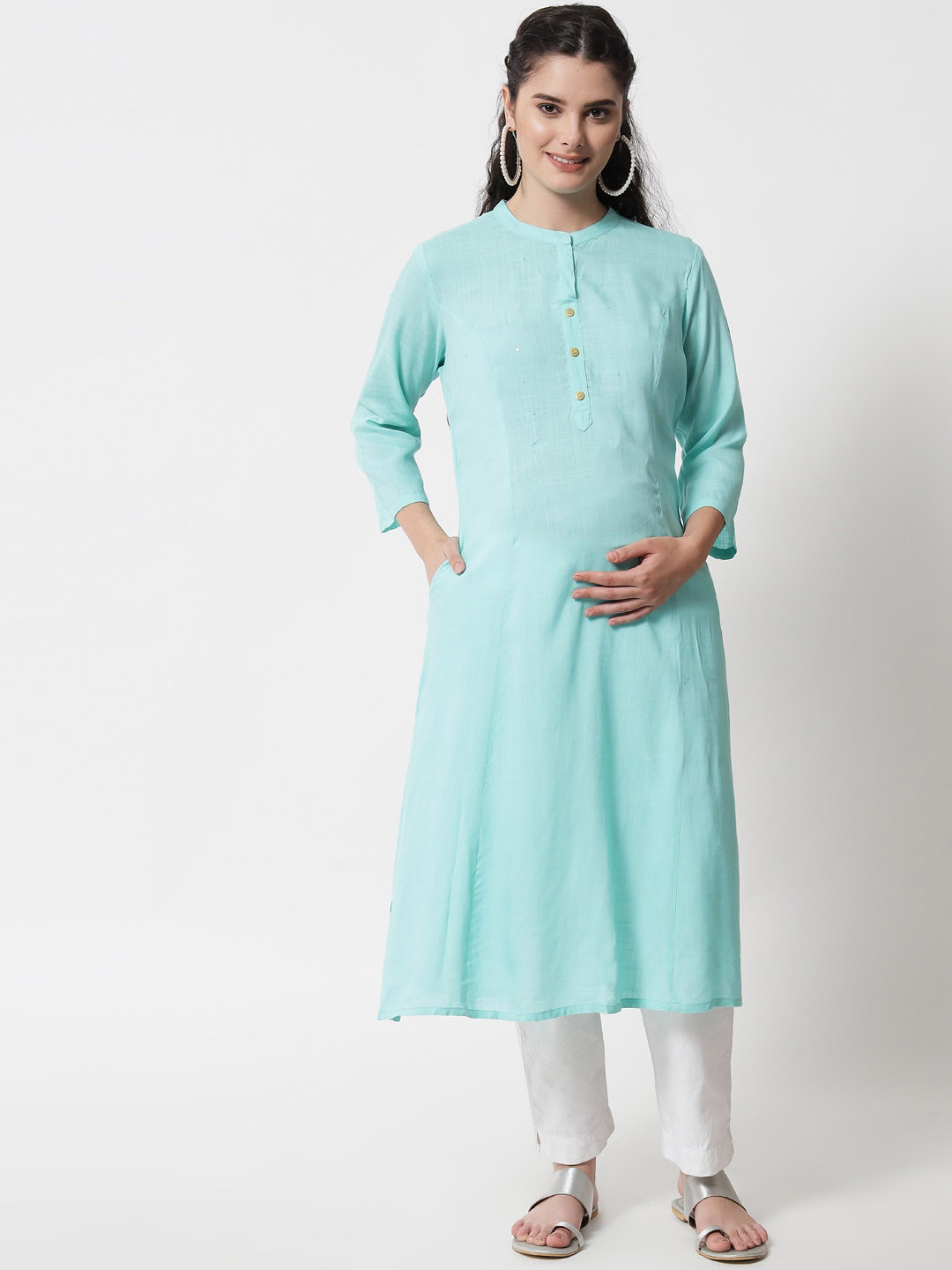 

Aujjessa Mandarin Collar Panelled Maternity Kurta, Sea green