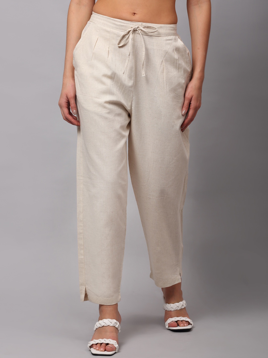 

NEUDIS Women Relaxed Cotton Cigarette Trousers, Beige
