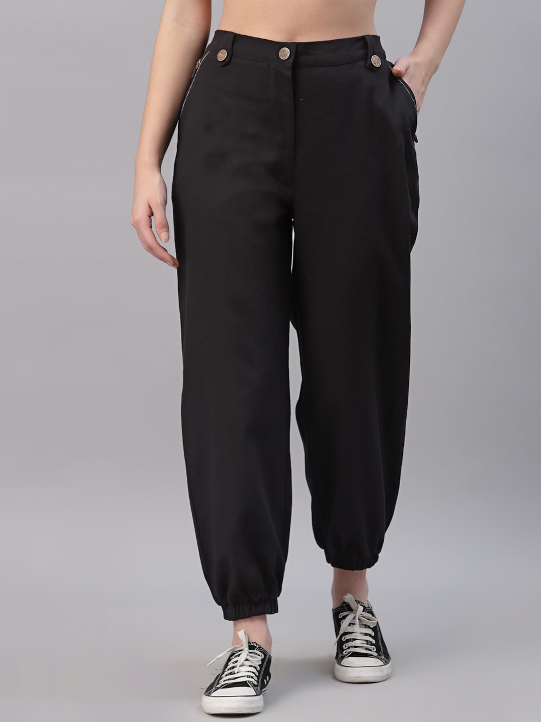 

NEUDIS Women Relaxed Cotton Joggers, Black