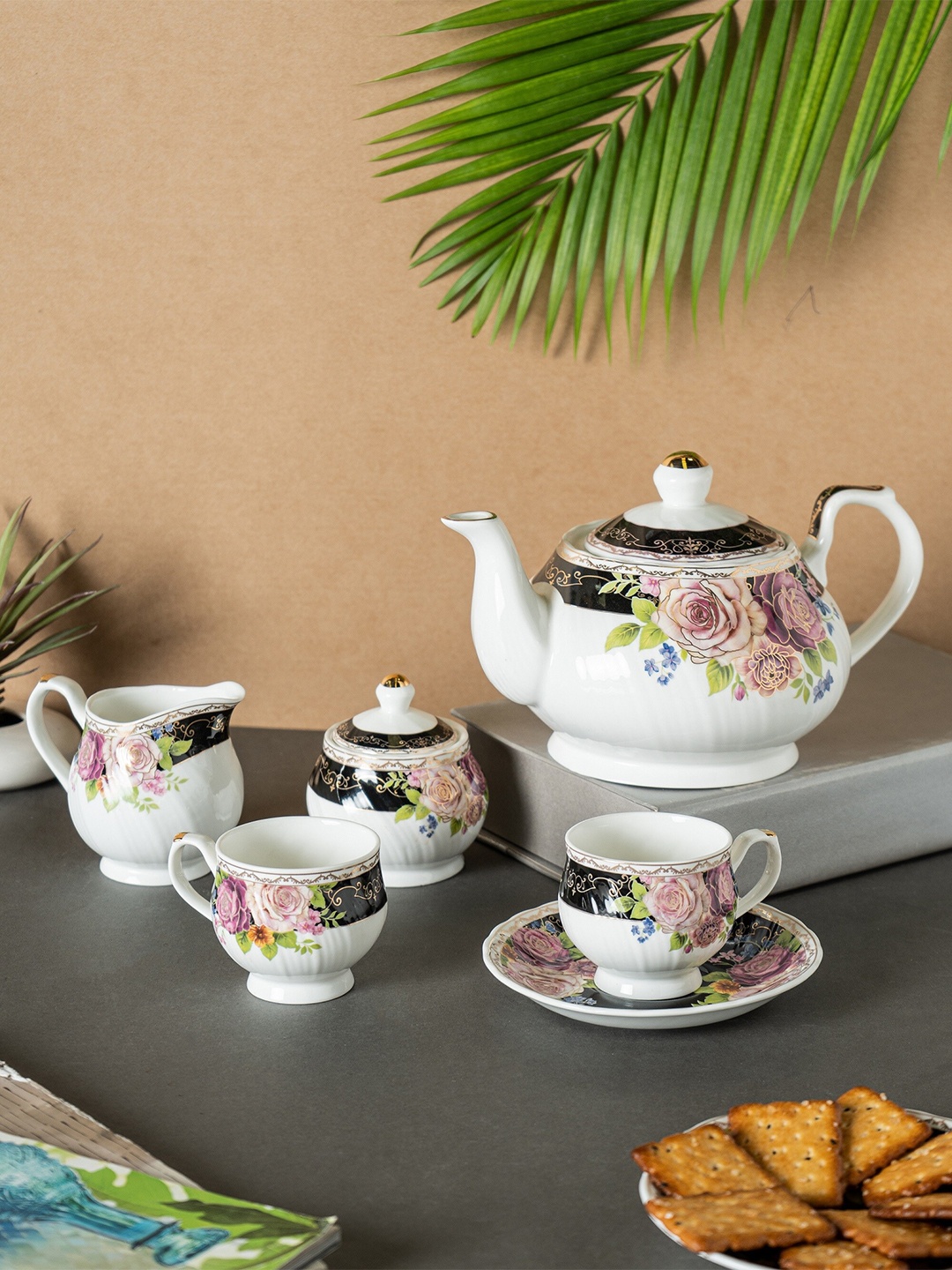 

CLAY CRAFT White & Pink 15 Pcs Printed Ceramic Glossy Kettle Set