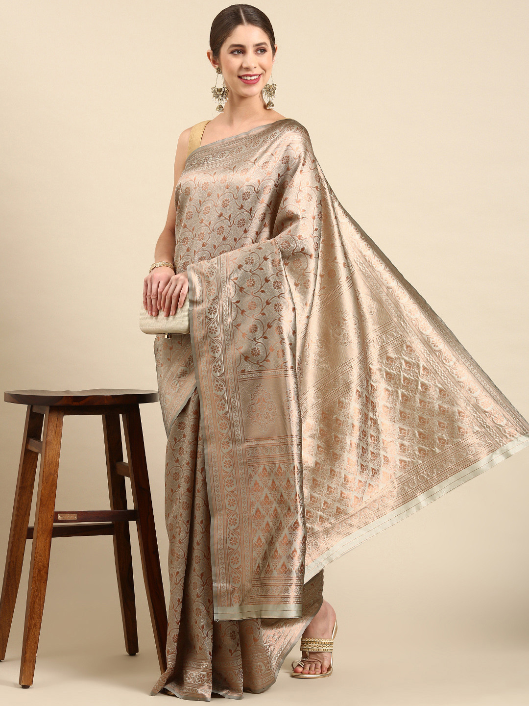 

Pothys Floral Jute Silk Saree, Grey