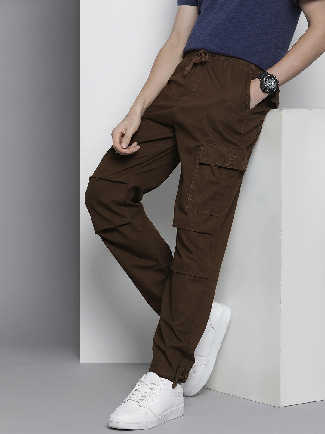 

The Indian Garage Co Relaxed Regular Fit Cargos, Brown