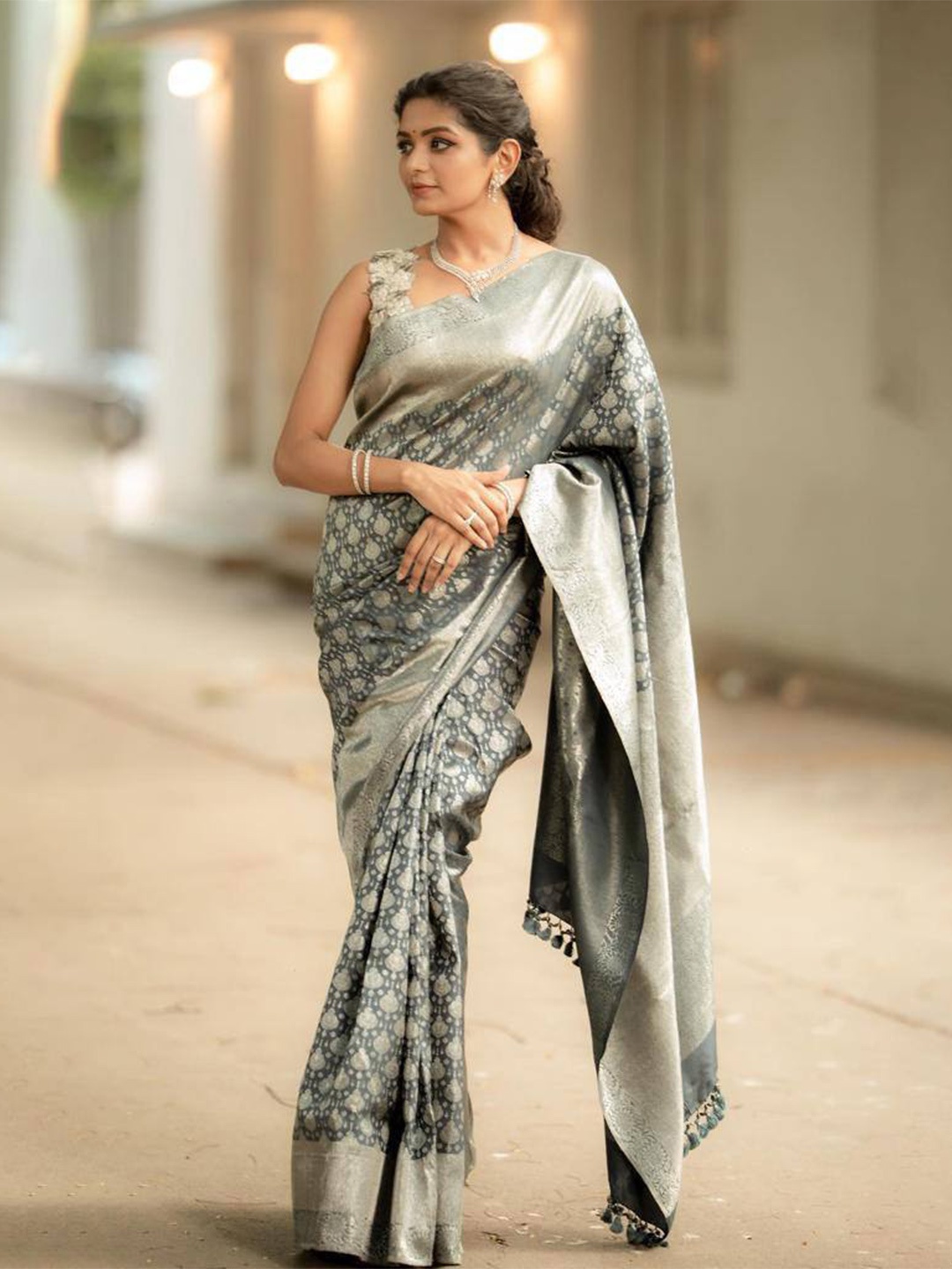 

TIEXA Ethnic Motif Woven Design Zari Pure Silk Banarasi Saree, Grey