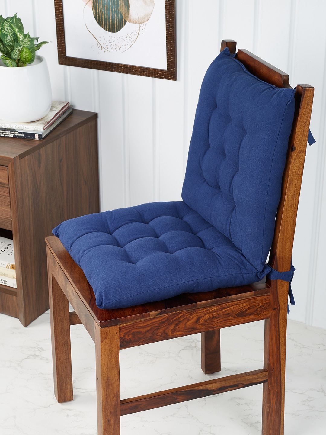 

HomeTown Fiesta Navy Blue 9-Tucks Pure Cotton Reversible Chair Pad