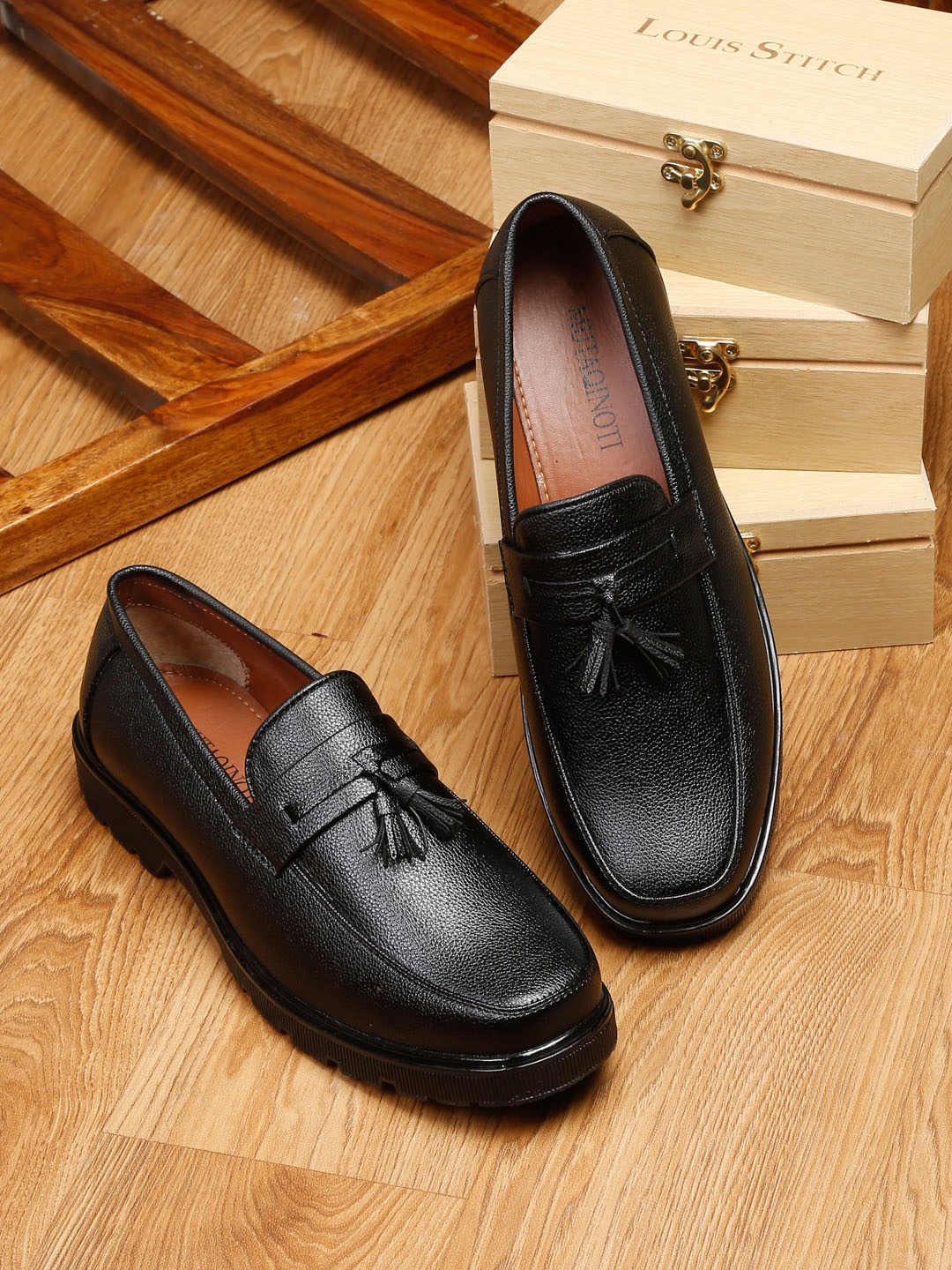 

MUTAQINOTI Men Textured Lightweight Tassel Loafers, Black