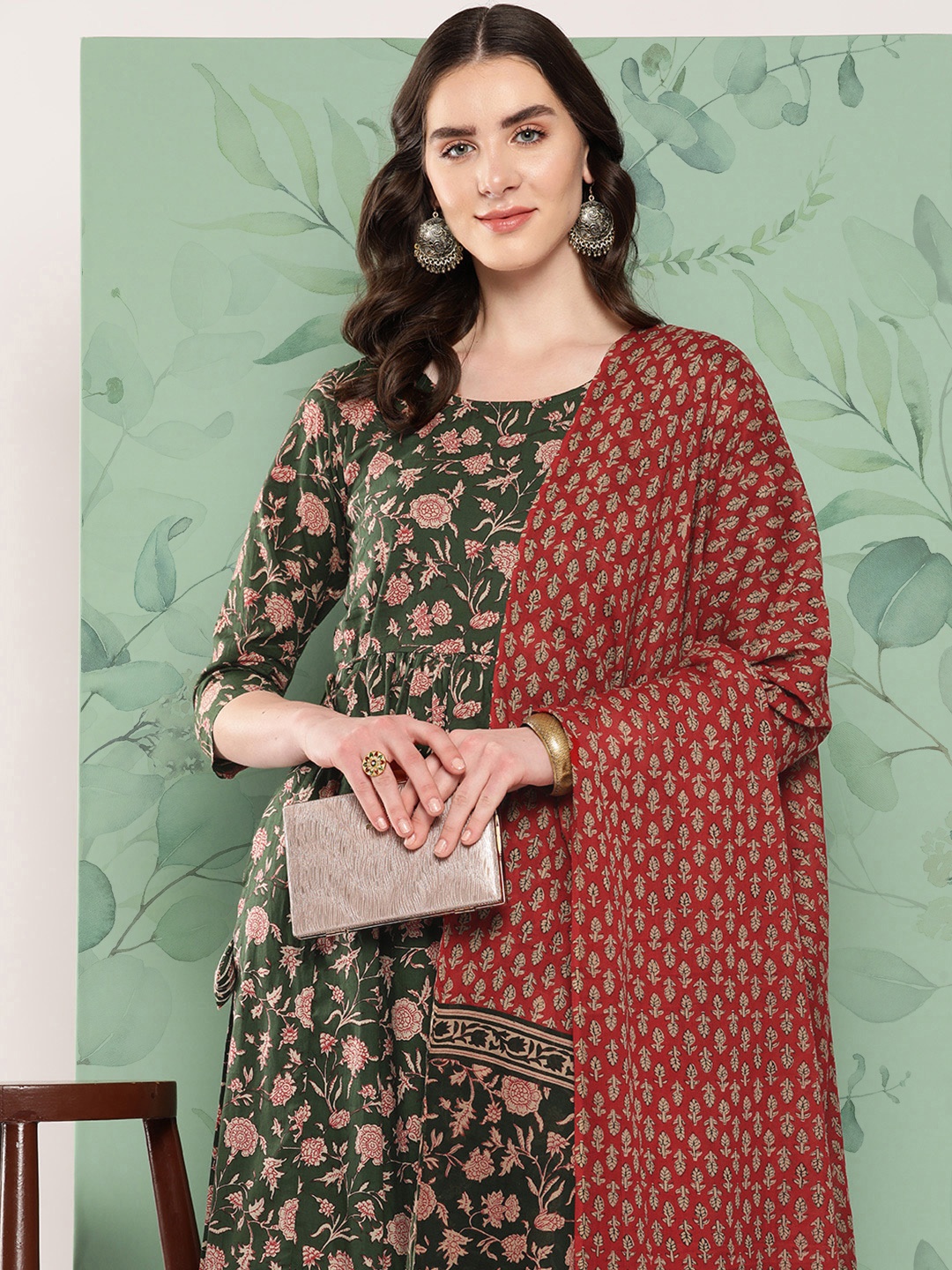

InWeave Floral Printed Pure Cotton Kurta with Palazzos & Dupatta, Green