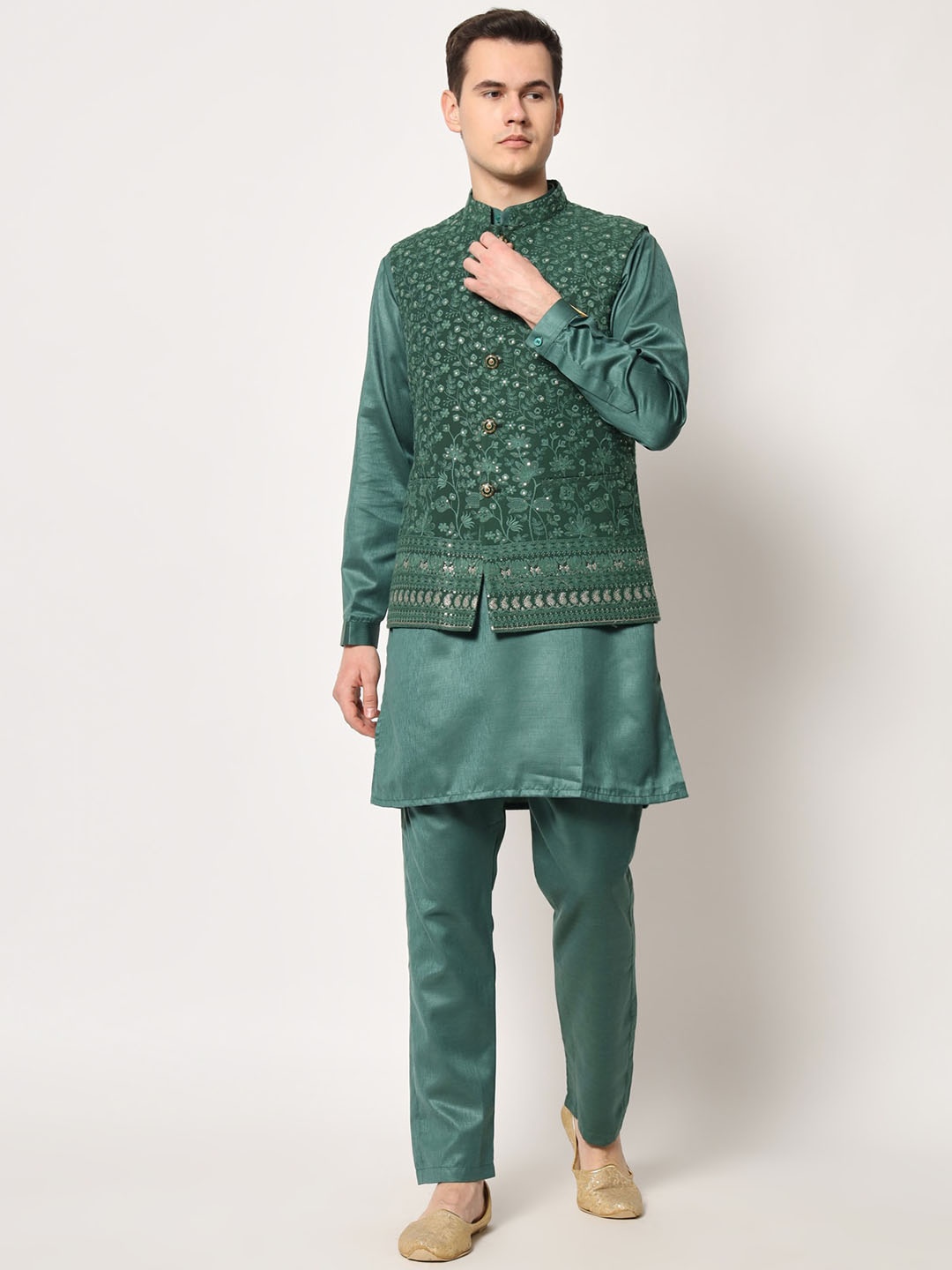 

MAXENCE Embellished Sequinned Pure Silk Nehru Jacket, Green