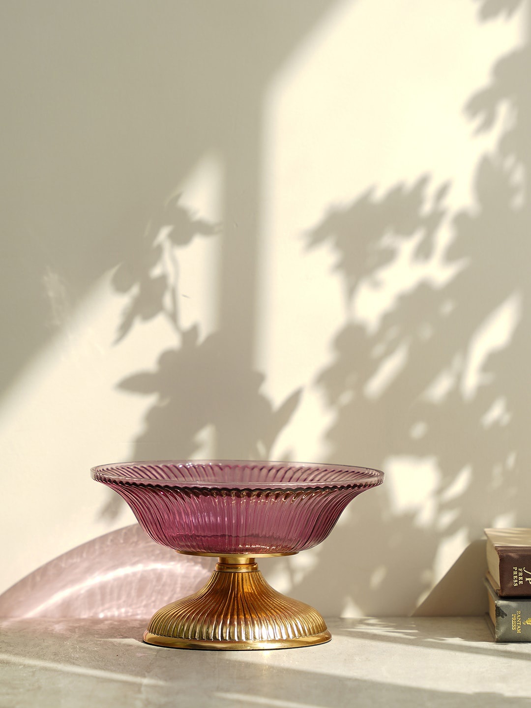 

Pure Home and Living Purple & Gold-Toned Ribbed Glass Decorative Bowl