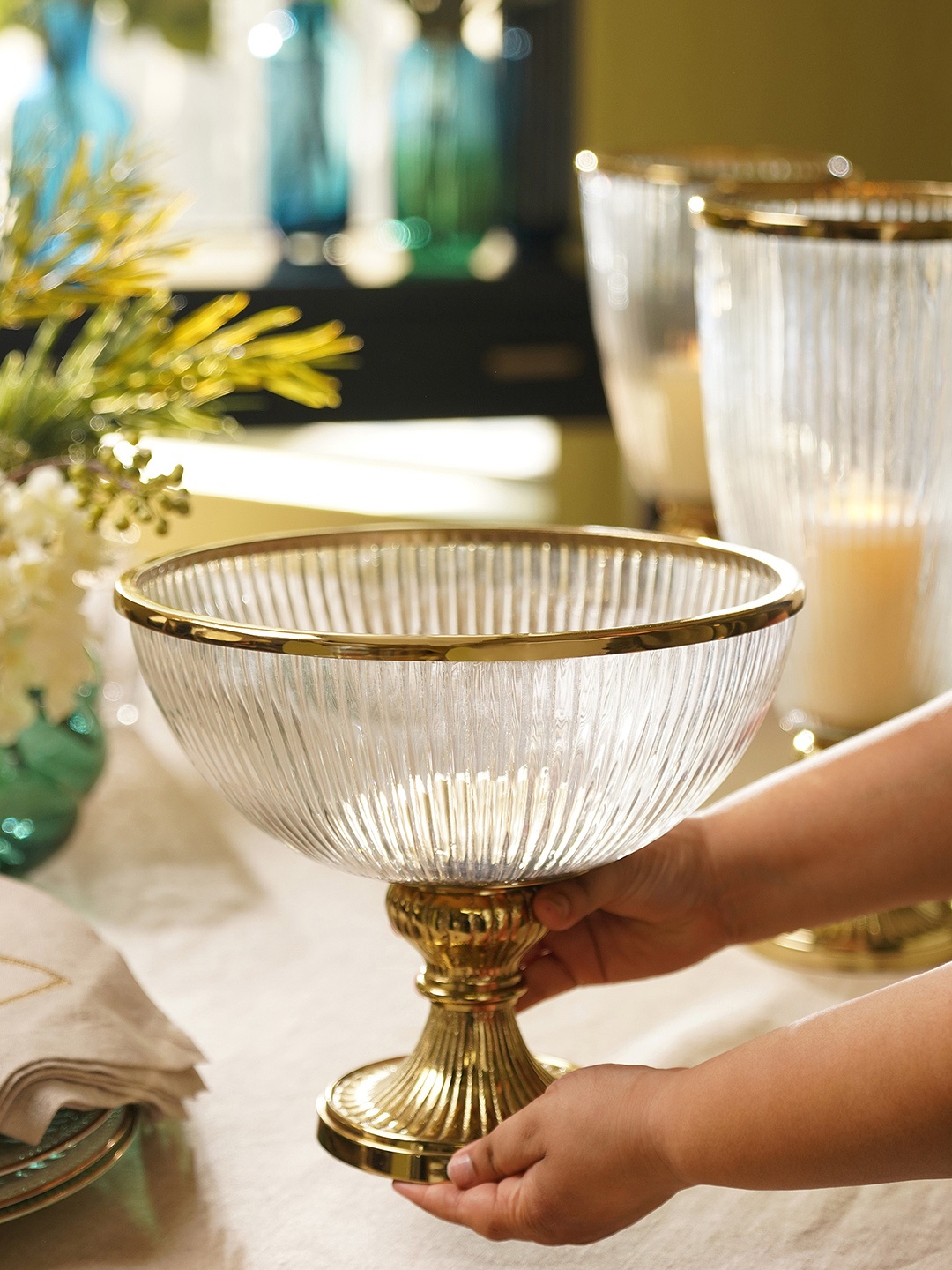 

Pure Home and Living Transparent & Gold-Toned Textured Ribbed Decorative Bowl