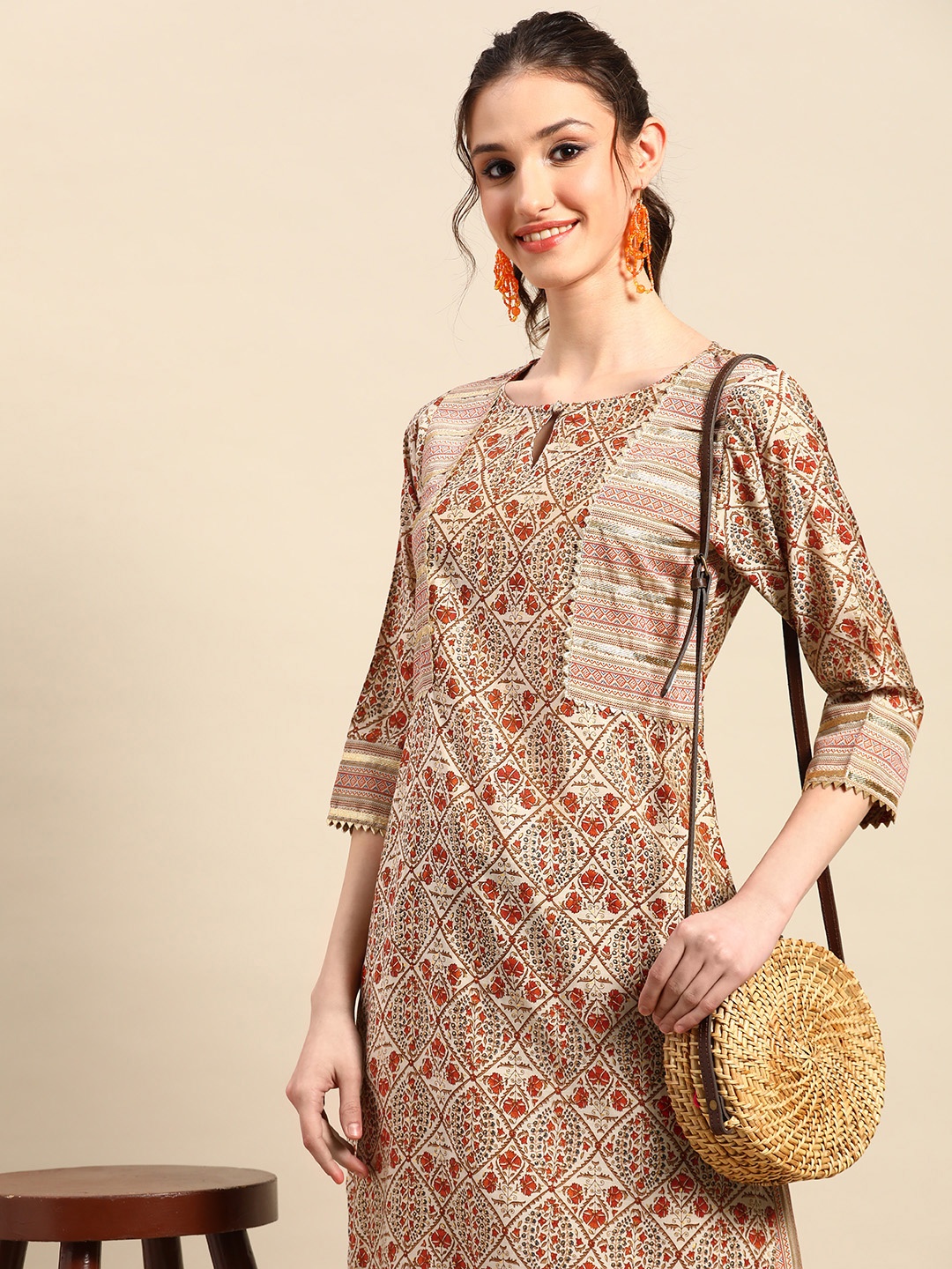 

Sangria Women Ethnic Motifs Printed Gotta Patti Kurta With Palazzos, Red
