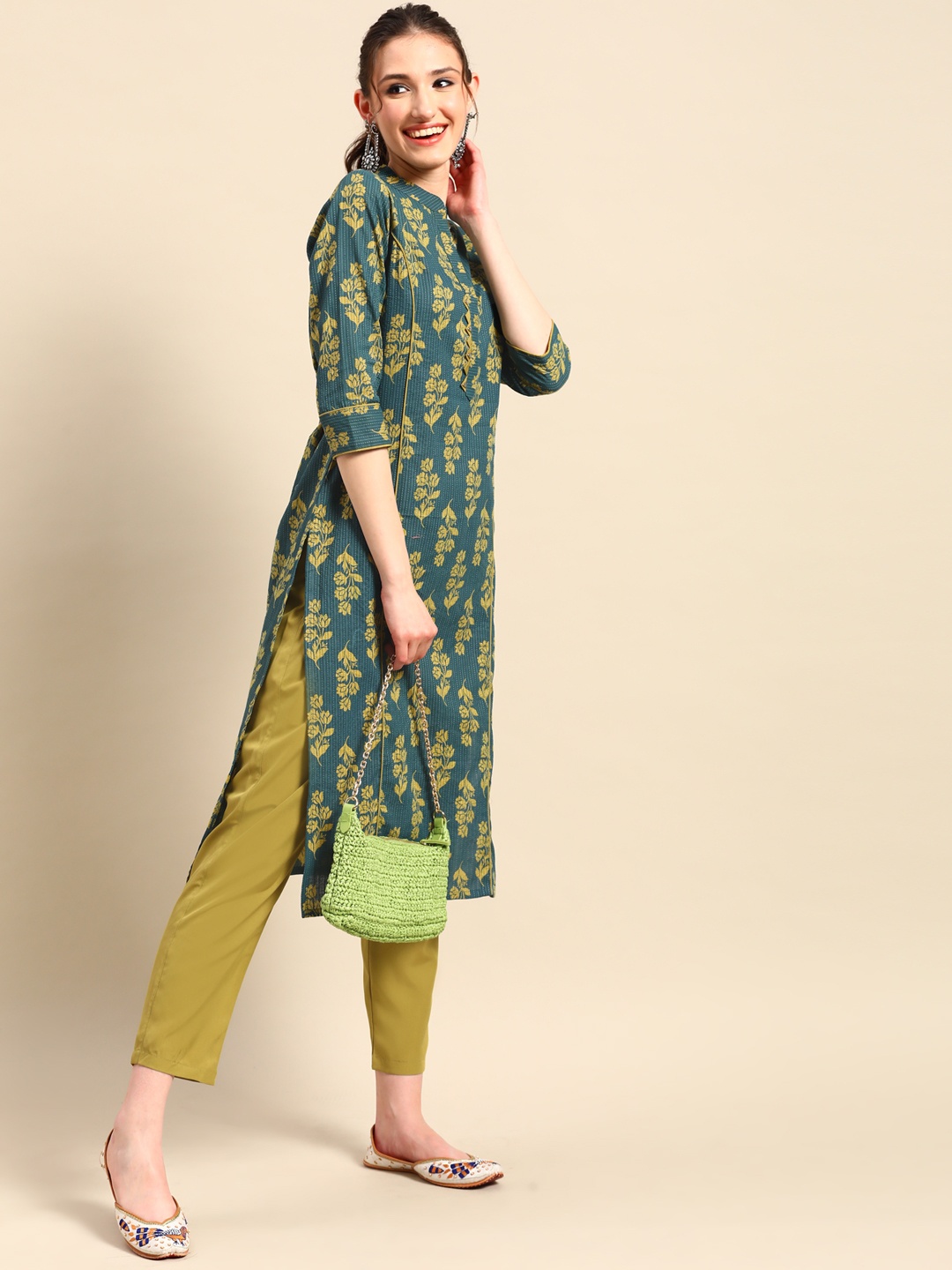 

Sangria Floral Printed Beads and Stones Kurta with Palazzos, Teal
