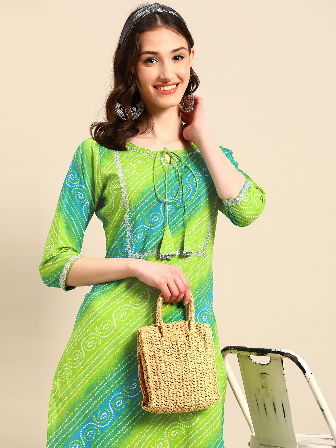 

Sangria Women Bandhani Printed Cotton Kurta, Lime green