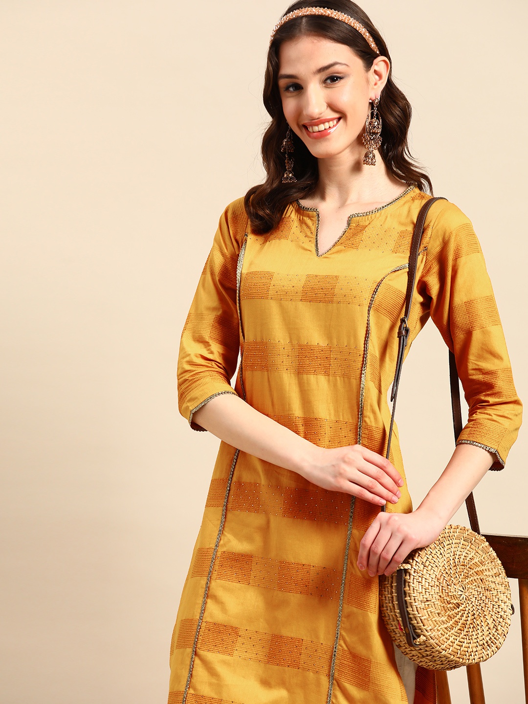 

Sangria Embellished Cotton Kurta, Mustard