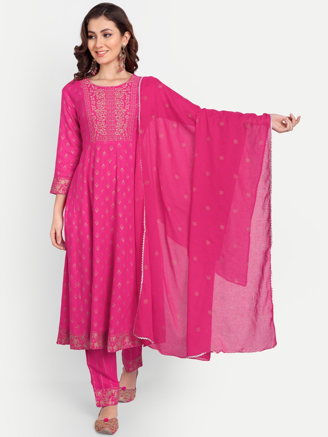 

Karagwals fab Floral Printed Mirror Work Kurta with Trousers & Dupatta, Pink