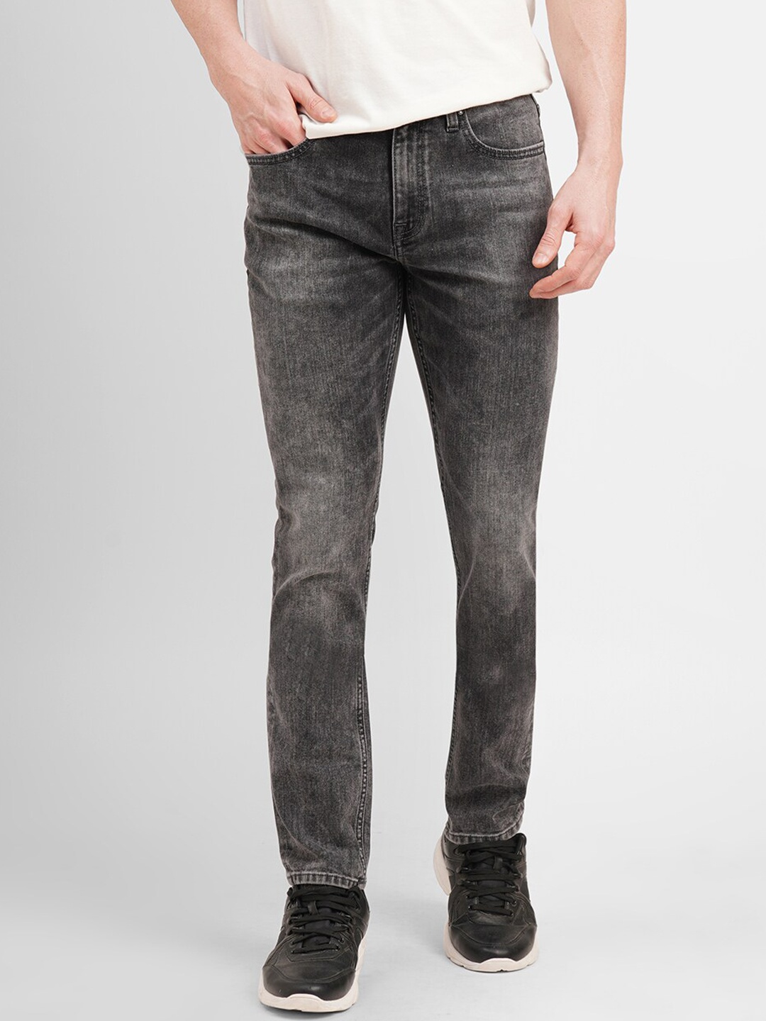 

Jack & Jones Men Slim Fit Low Distress Heavy Fade Stretchable Cotton Jeans, Black