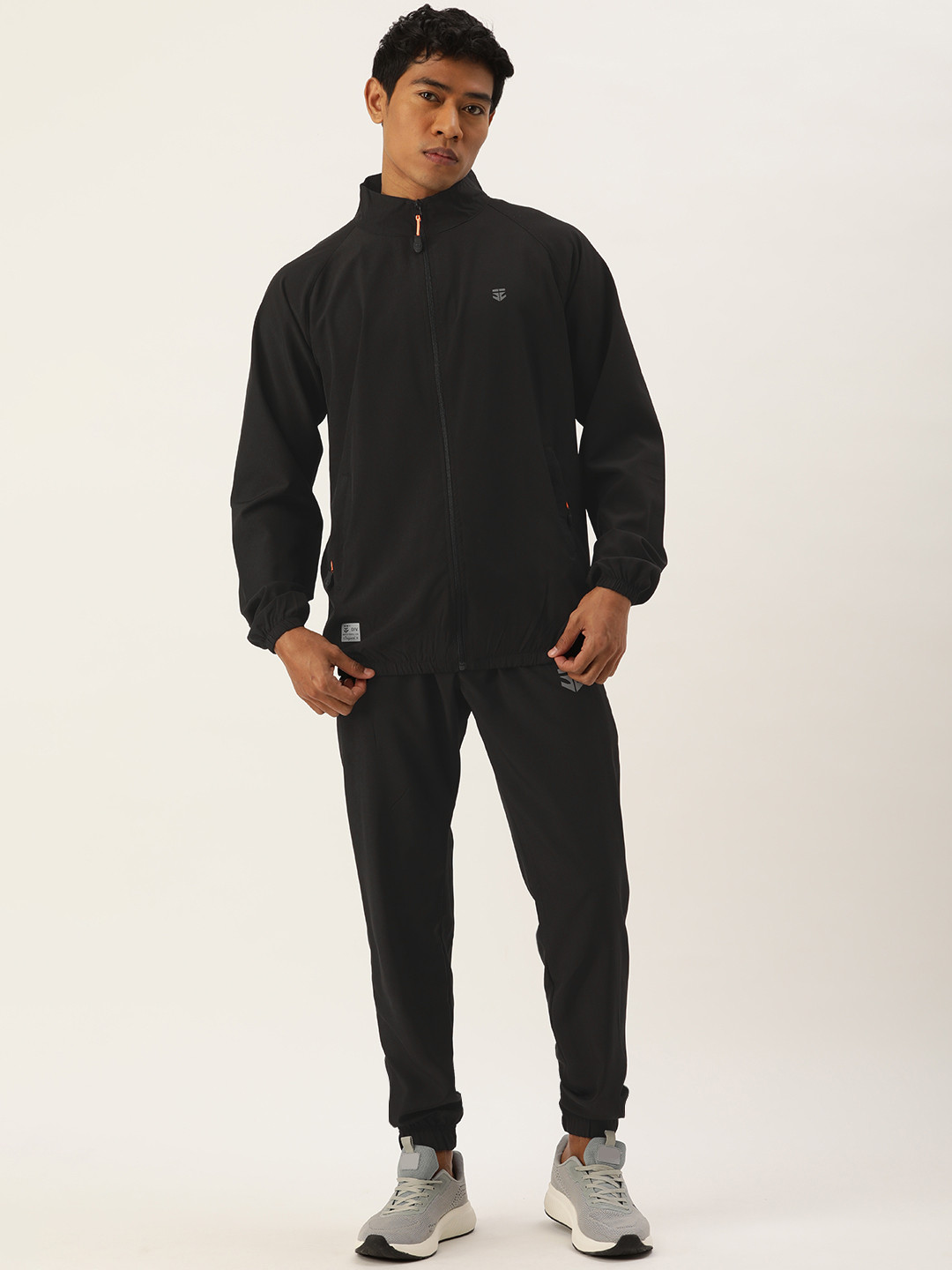 

Sports52 wear Solid Mock Collar Training Tracksuit, Black