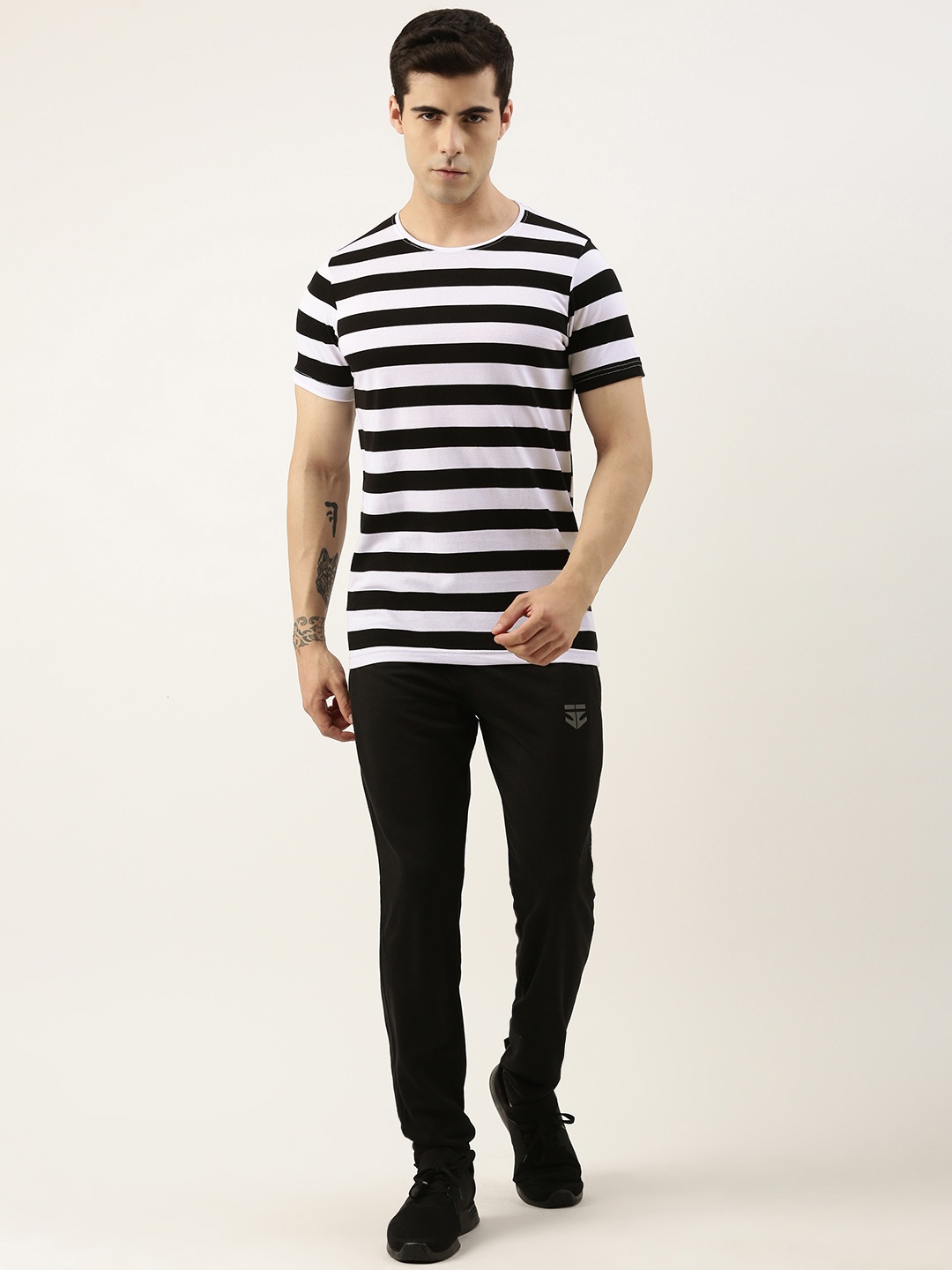 

Sports52 wear Men Striped Training Tracksuit, Black