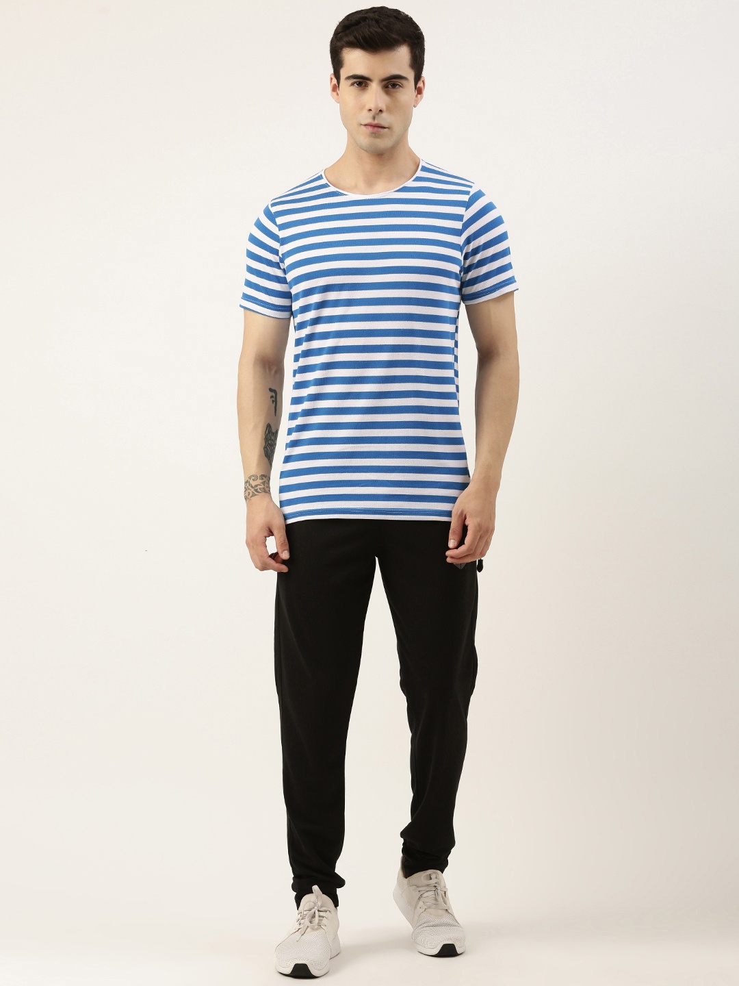 

Sports52 wear Men Striped T-shirt With Joggers Training Tracksuit, White