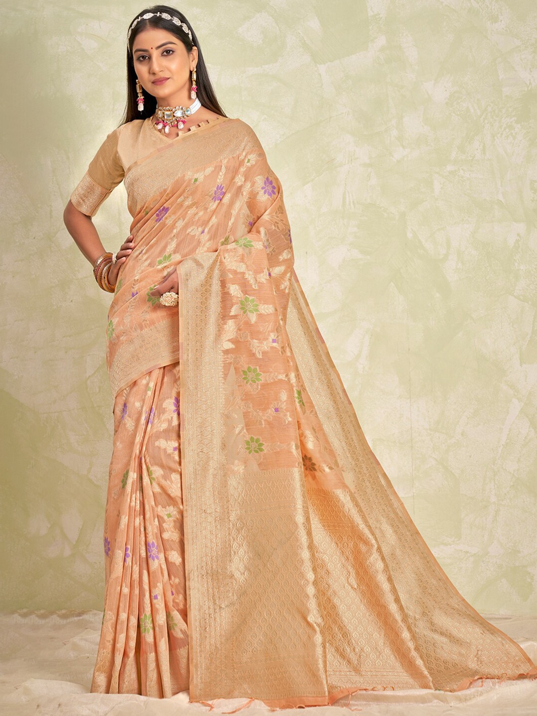 

SANGAM PRINTS Floral Cotton Blend Zari Saree With Tassle, Peach