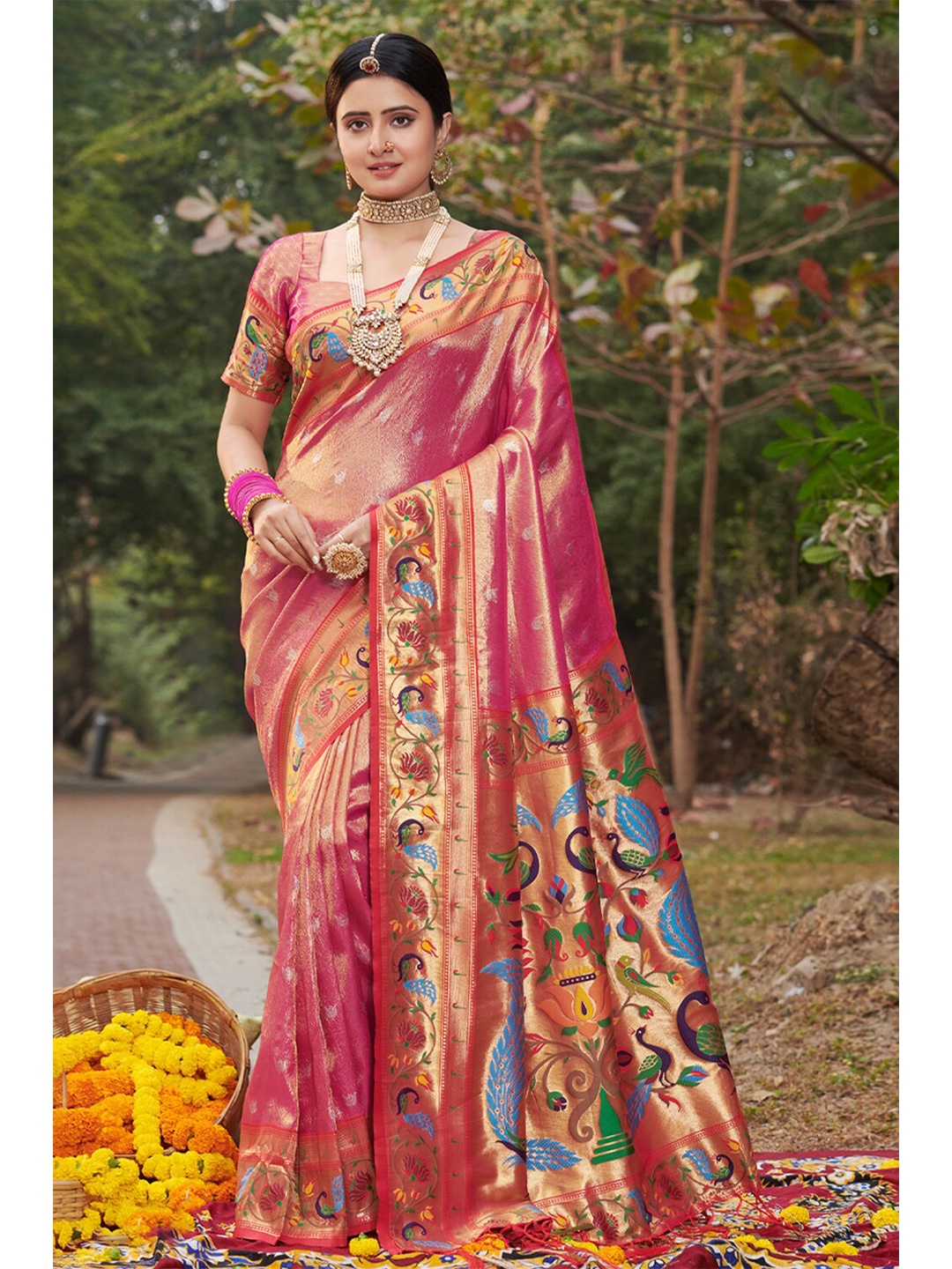 

SANGAM PRINTS Woven Design Zari Pure Silk Paithani Saree, Pink